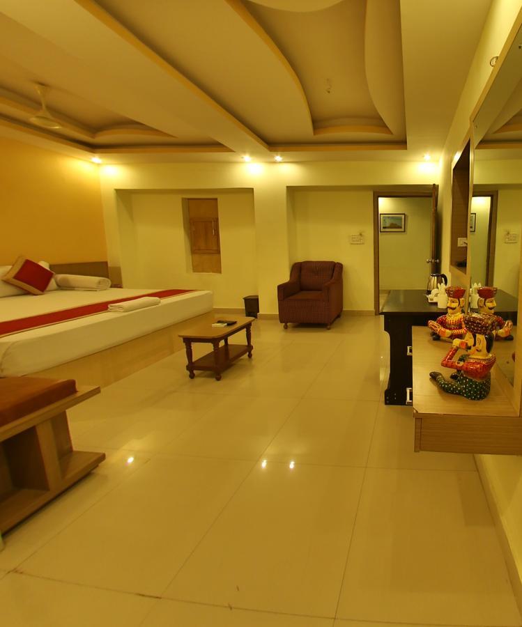 Hotel Vrinda Palace Jaisalmer Exterior photo